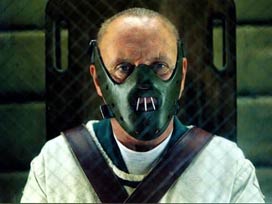 Maaşlar ödenmedi diye parmağını yedi!