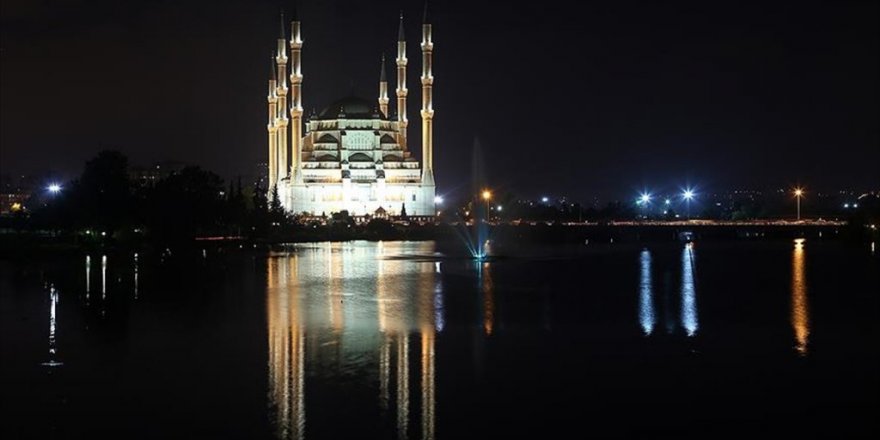 Yarın Berat Kandili