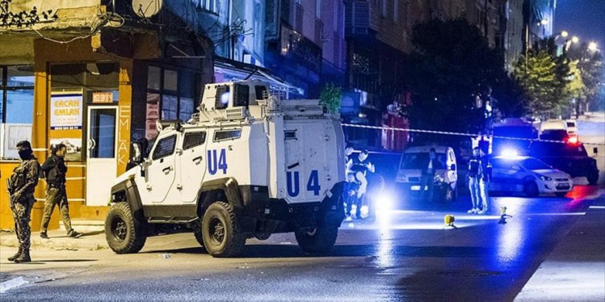 Sultangazi’de polise silahlı saldırı: 1 yaralı