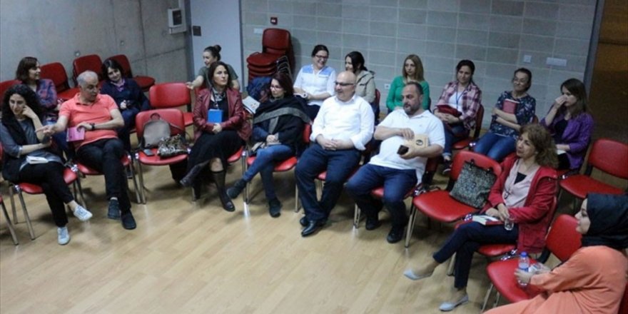 Bu okulun öğretmenleri kendini de eğitiyor