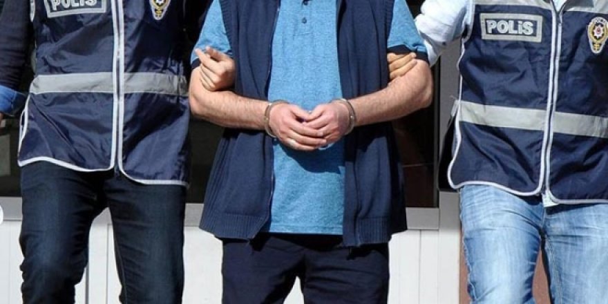 Eşcinsel FETÖ imamı AIDS testi yaptırmak isterken yakalandı