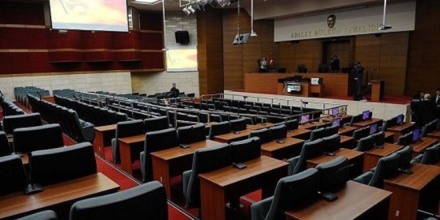 Araklı Kaymakamı, FETÖ'den tutuklandı