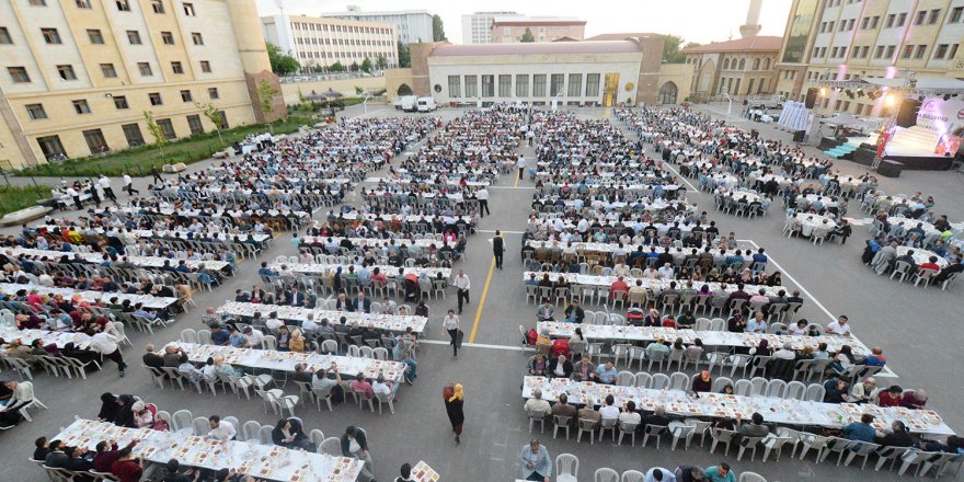 Memur-Sen'den Tevfik İleri İHL'de Dev İftar Programı