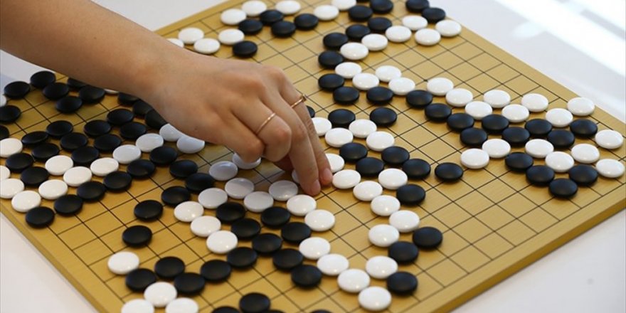 Dört bin yıllık zeka oyunu 'Go'yu Türkiye'ye tanıtıyorlar