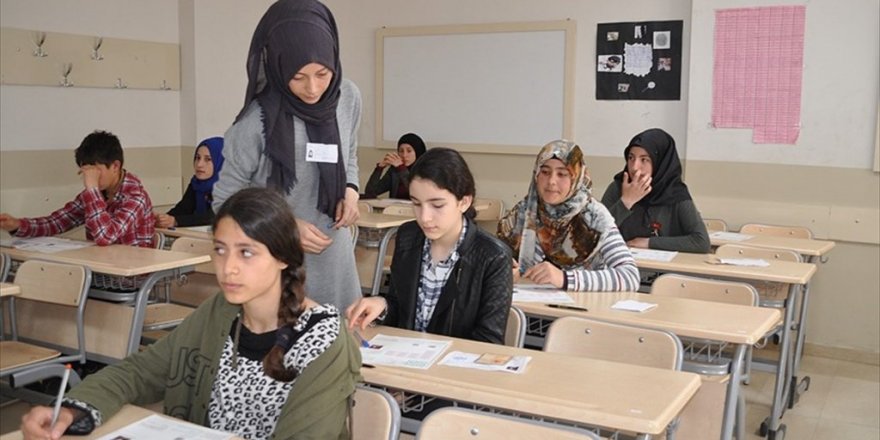 Doğru lise tercihi için binlerce öğretmen görevde