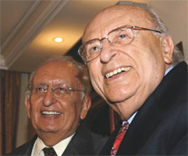 Demirel: Cindoruk merkezi toparlar