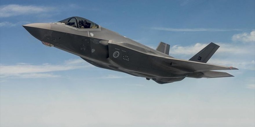 F-35'in kokpitinde Türk pilot