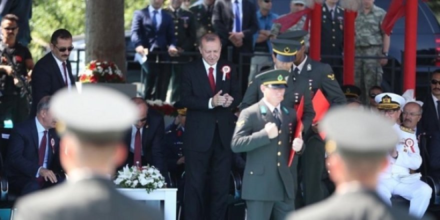 Yeni 'Ömer Halisdemirler' diplomalarını aldı