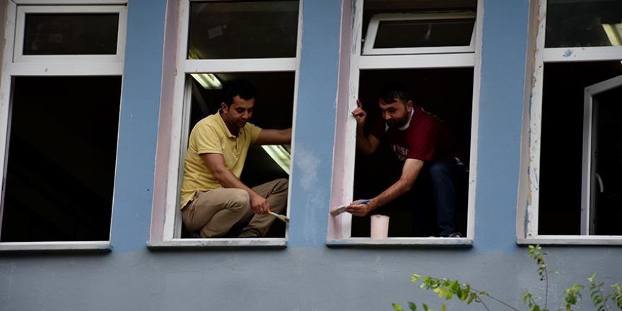 Öğretmenler okulu yeni döneme hazırlıyor