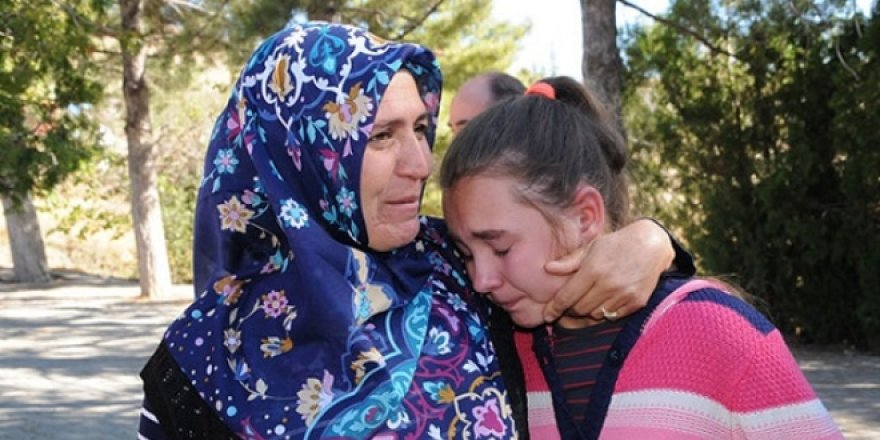 51 yıllık okul kapatıldı, öğrenciler gözyaşına boğuldu