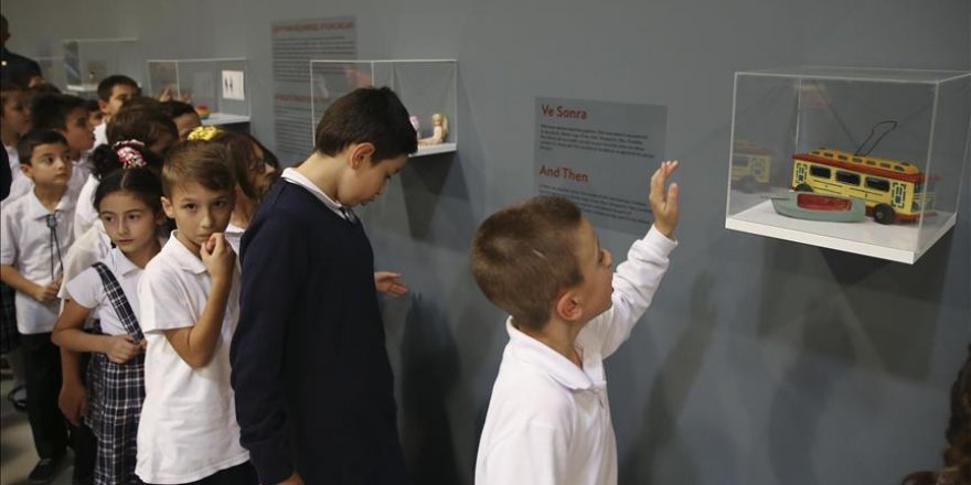 'Düşler Oyunlar ve Okumalar' sergisi açıldı