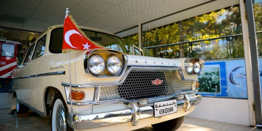 İlk milli ve yerli otomobil Devrim 57 yaşında