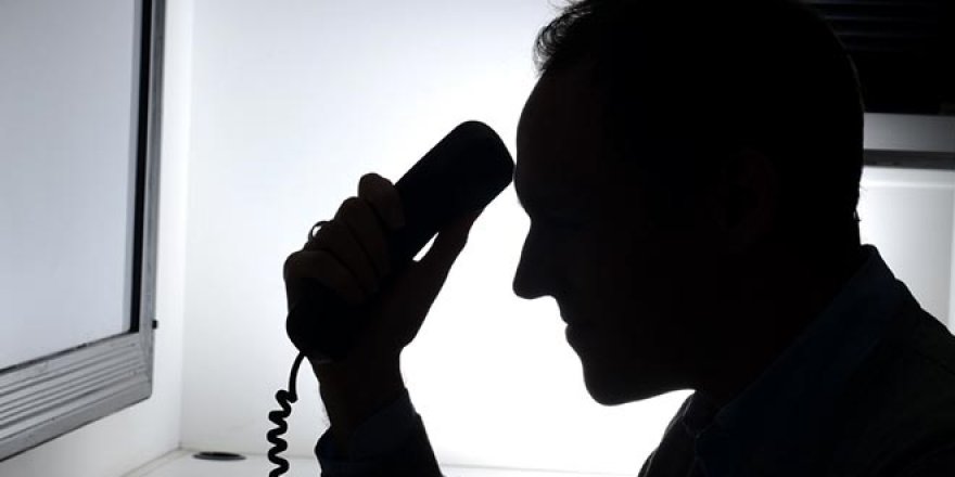 Öğretmeni önce dolandırdılar sonra istismara kalkıştılar