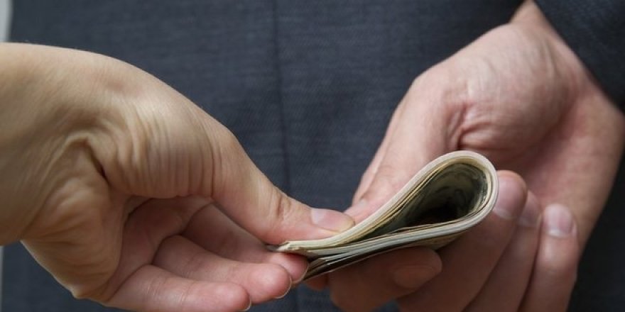 2 terör savcısı, 'para pazarlığı'ndan açığa alındı