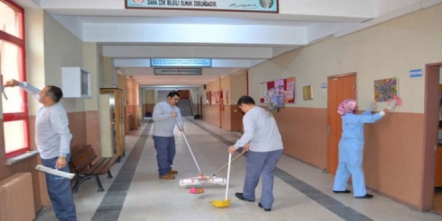 MEB'de kadroya geçen işçiler, yaz döneminde de, aylık istiyor