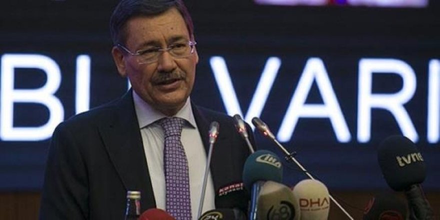 Melih Gökçek sosyal medyadan patladı: İhbar ediyorum ...