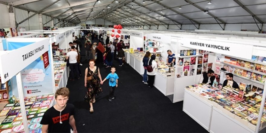 Dini yayınlar fuarı yeniden Sultanahmet'e alındı