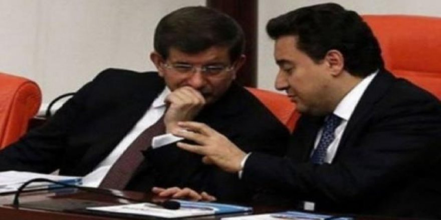 İşte Babacan'ın yakın çevresine açıkladığı Davutoğlu mesajı