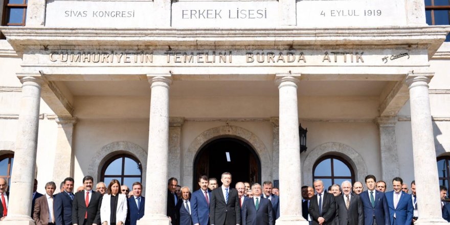 81 İl Milli Eğitim Müdürü Sivas'ta Buluştu