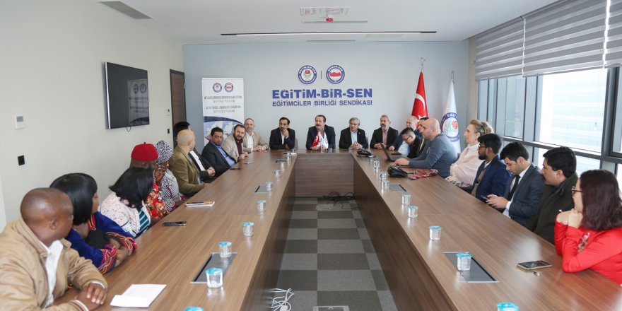 Eğitim-Bir-Sen'den Uluslararası Sendikacılık Dersi - 18 Ülkeden...