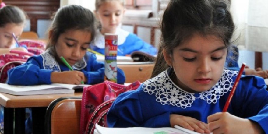 Elazığ'da deprem nedeniyle okullar tatil edildi