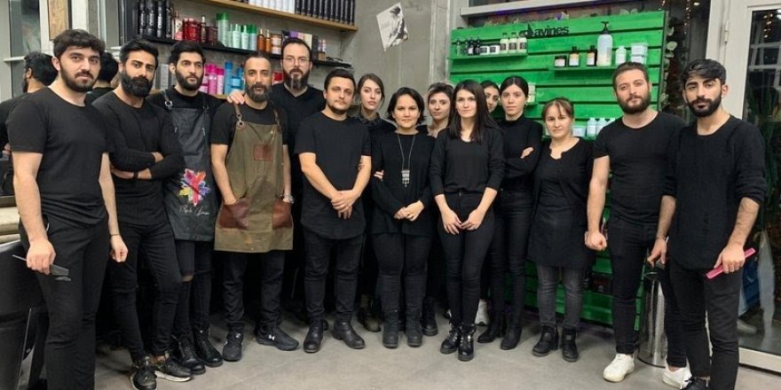 Başkanın eşine öncelik vermeyen kuaför mühürlendi!