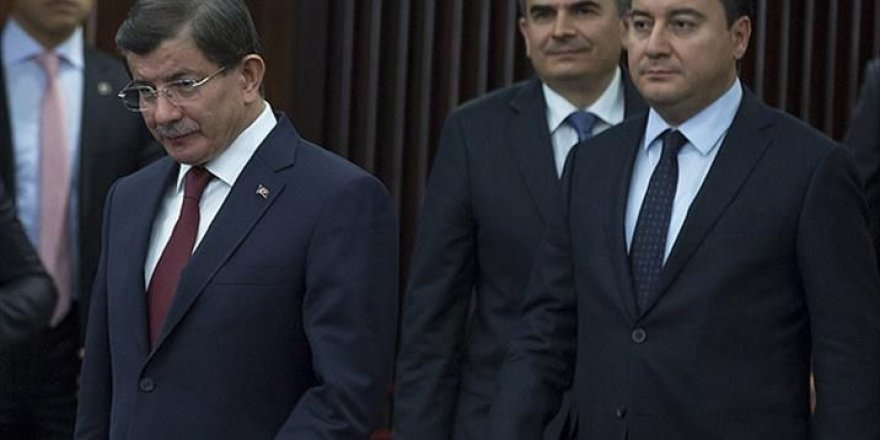 Babacan ile Davutoğlu Meclis'te 4 grup kuracak sayıya ulaştı!