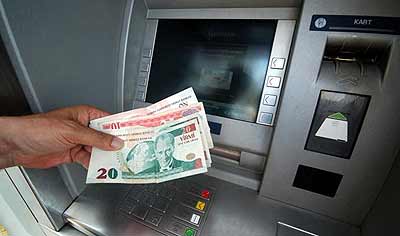 Memur zammı beğenmedi!