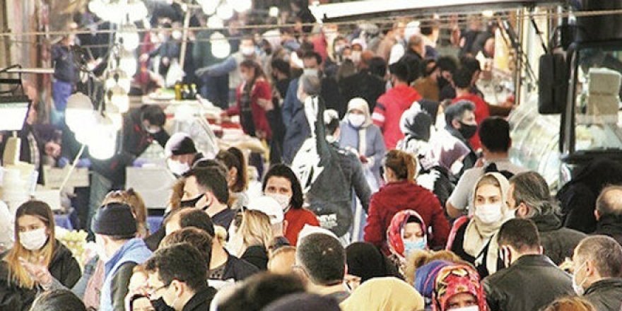 Yine aynı manzara, yasak öncesi heryer kalabalıklaştı