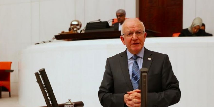 CHP'li milletvekili: Sultanahmet camisi de müze olmalı