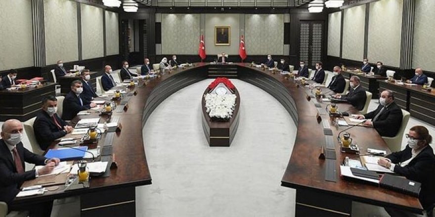 3 Bakanlık 2'ye bölünecek