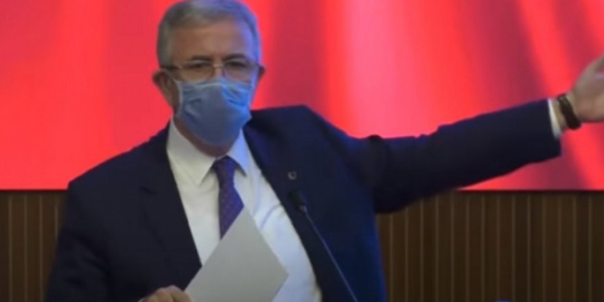 Mansur Yavaş, 'torpille' işe girenleri dev ekranda yayınladı