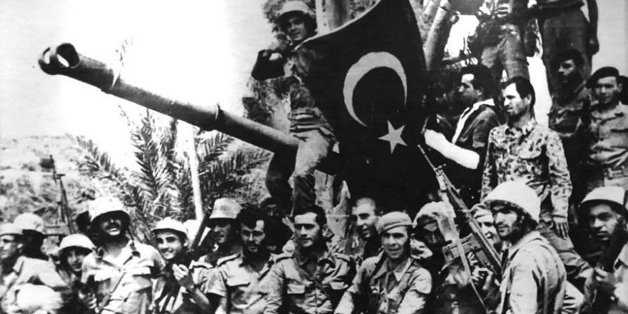 46 Yıl Önce Bugün; Ayşe Tatile Çıktı!