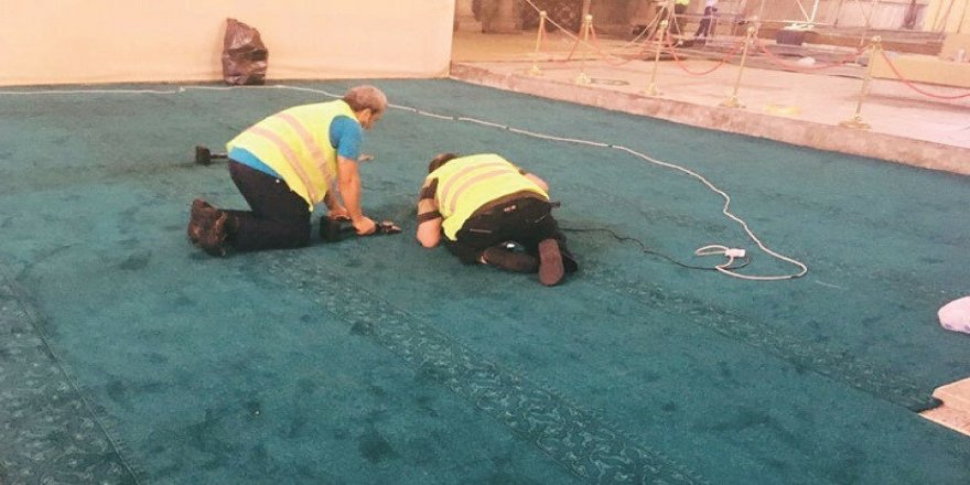 Ayasofya'nın halısı için seferber oldular
