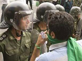 İran'da çıkan olaylarda 7 kişi öldü