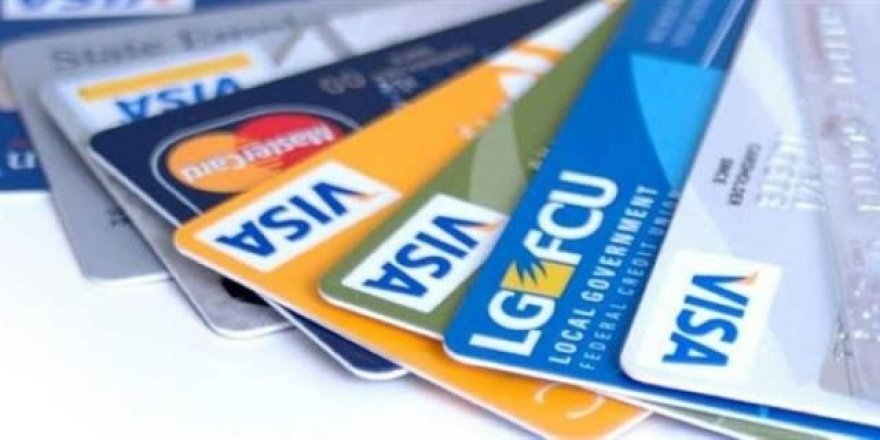 Kredi kartı israf ve faizi körüklüyor