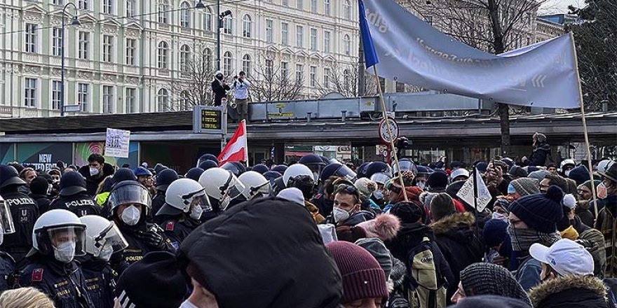 Salgın kısıtlamalarına karşı gösteriler Avrupa'daki birçok ülkeye sıçradı
