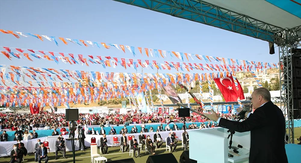 Selvi: Erdoğan AK Parti’den koparılmak isteniyor
