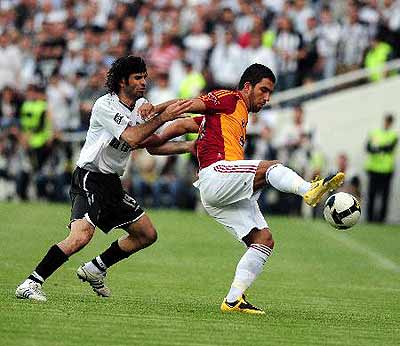 Galatasaray'a tanınmamış rakipler