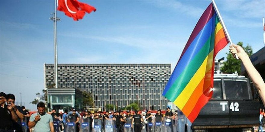 İBB'den cuma namazı saatinde zorunlu LGBT eğitimi
