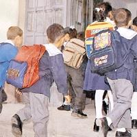 Kız öğrencilerin yarısı sarkıntılıktan şikayetçi