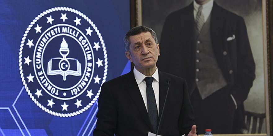 Selçuk: 'Salgına karşı çözüm geliştiren tek meslek lisesi Türkiye'de'