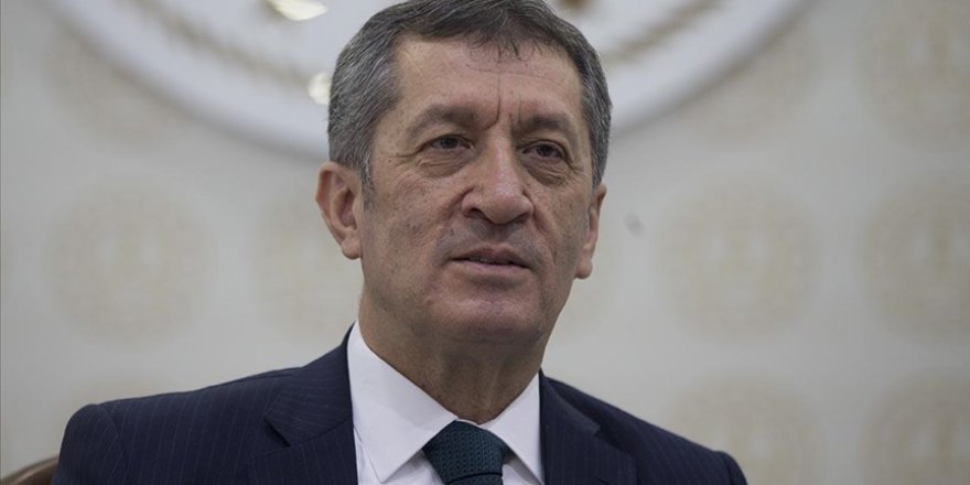 Milli Eğitim Bakanı Selçuk: 27 bin 445 tablet bilgisayar setini ulaştırıyoruz