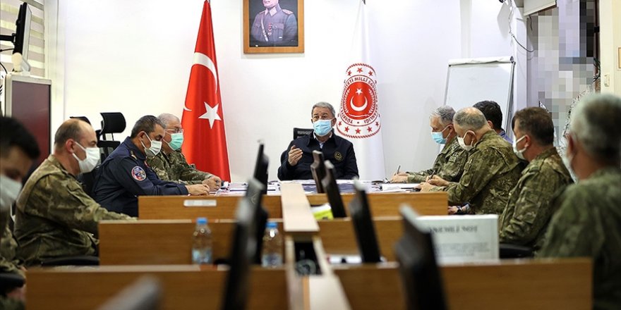 Bakan Hulusi Akar: 31 terörist etkisiz hale getirildi