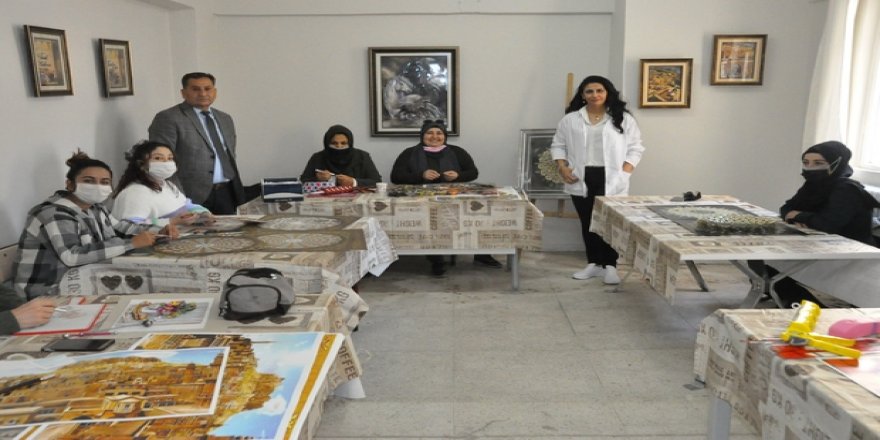 Halk Eğitim Merkezi Emekçileri Sorunlarına Çözüm Bekliyor!