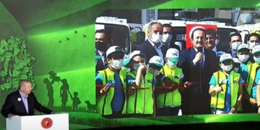 Cumhurbaşkanı Erdoğan’dan Vali’ye: Makas yoksunu musun?