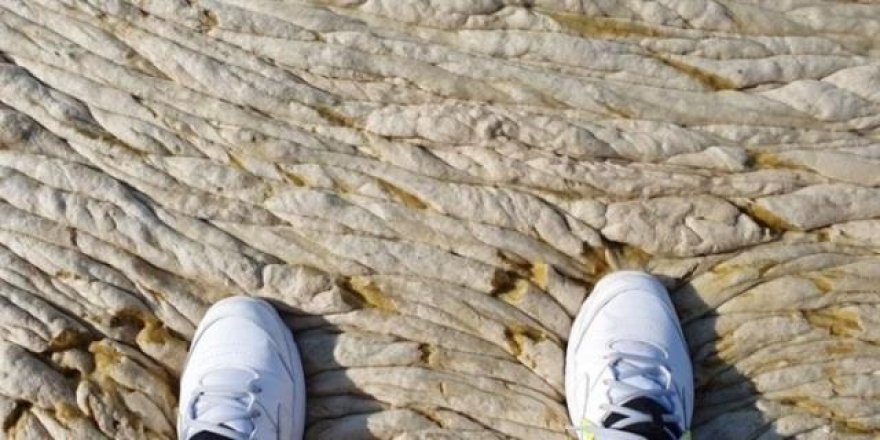 Müsilajın yoğunluğu böyle görüntülendi: Deniz betonla kaplı gibiydi