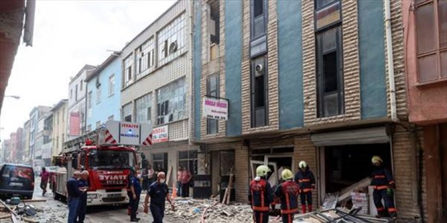 Ankara Siteler'de bir binadaki patlamada 2 kişi yaralandı