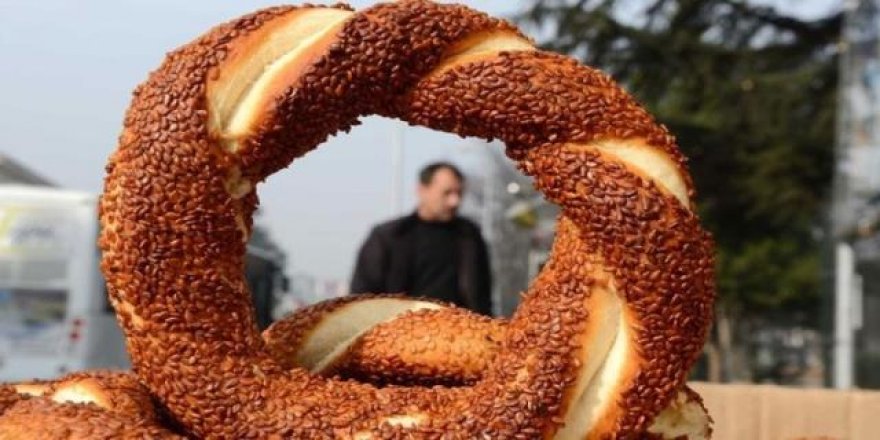20 Yıl Simit Sattı, 49 Yaşında Hayalini Gerçekleştirdi: KPSS’de Zafer!