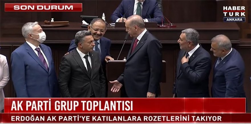 İki belediye başkanı Ak Parti'ye katıldı